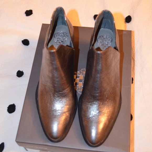 Vince Camuto VC-PETRAN Block Heel Bootie - Picture 6 of 7